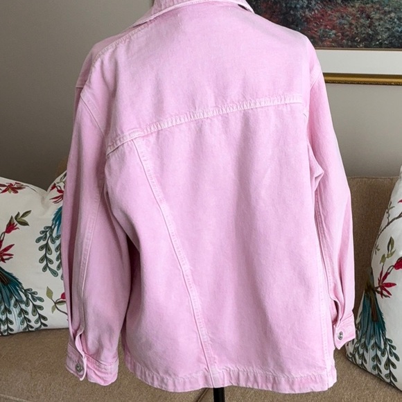 Oversized denim jacket by Zara in faded pink. Size medium - Picture 2 of 5